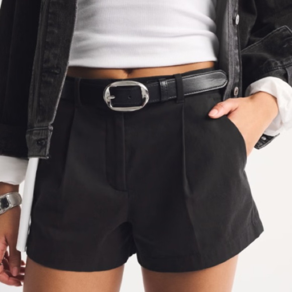 Abercrombie & Fitch Black High Waist Tailored Women's Shorts